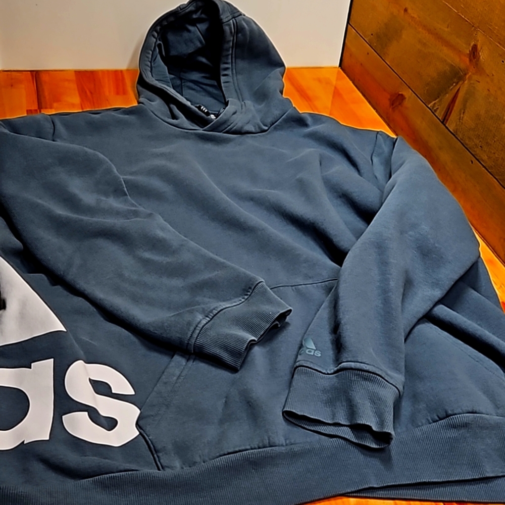 Adidas mens hoodie, size M